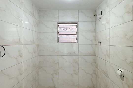 Banheiro Social de casa para alugar com 1 quarto, 60m² em Alvarenga, São Bernardo do Campo