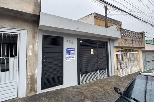 Fachada de casa para alugar com 1 quarto, 60m² em Alvarenga, São Bernardo do Campo