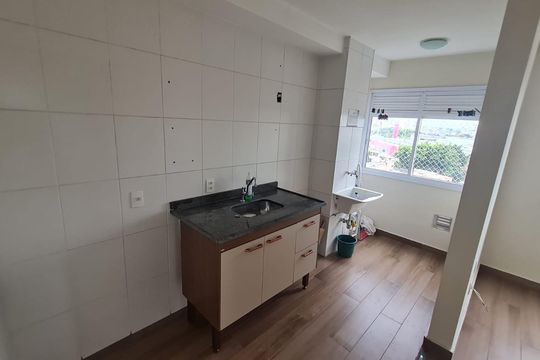 Cozinha de apartamento para alugar com 1 quarto, 31m² em Água Branca, São Paulo