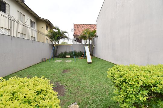 Área comum - Playground de casa de condomínio para alugar com 3 quartos, 132m² em Xaxim, Curitiba