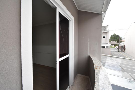 Sacada da Suíte de casa de condomínio para alugar com 3 quartos, 132m² em Xaxim, Curitiba