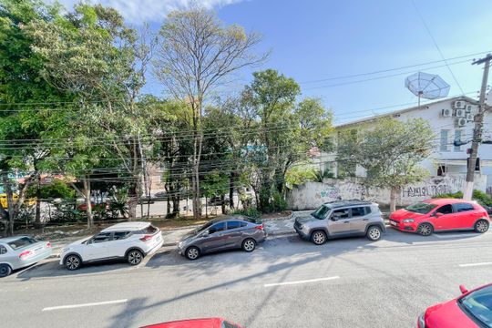 Vista de casa para alugar com 1 quarto, 35m² em Vila Campesina, Osasco