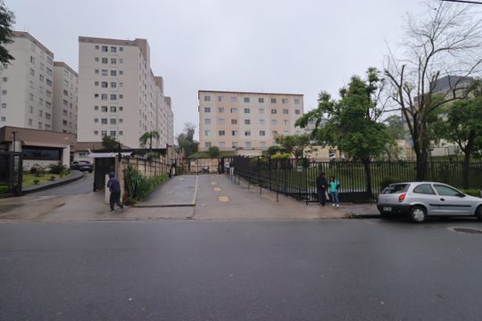 Fachada de apartamento à venda com 2 quartos, 40m² em Vila Lutécia, Santo André