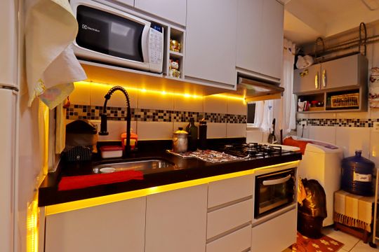 Cozinha de apartamento à venda com 2 quartos, 40m² em Vila Lutécia, Santo André