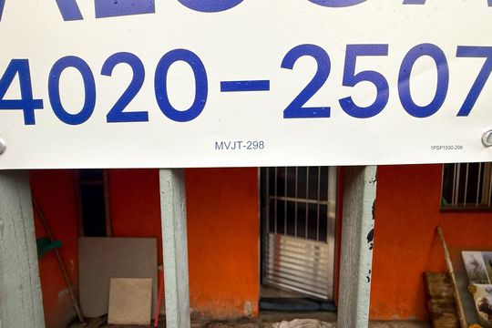 Plaquinha instalada dia 13 de setembro de 2026 código da plaquinha: MVJT-298 de casa para alugar com 3 quartos, 100m² em Vila Marina, São Paulo