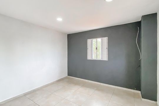 Quarto 1 de casa para alugar com 2 quartos, 80m² em Jardim Castelo, São Paulo