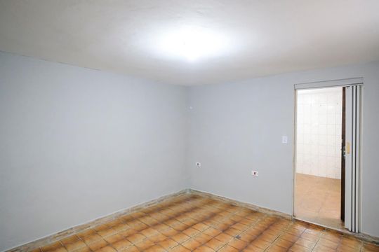 Sala/Quarto de casa para alugar com 1 quarto, 40m² em Vila Vivaldi, São Bernardo do Campo