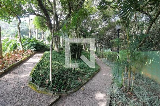 Área comum de casa de condomínio à venda com 3 quartos, 120m² em Jardim das Esmeraldas, São Paulo