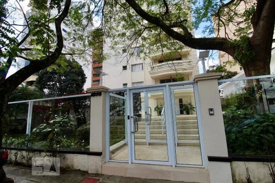 Fachada de apartamento à venda com 4 quartos, 209m² em Campo Belo, São Paulo