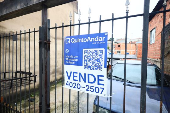 Fachada de casa à venda com 3 quartos, 75m² em Santo Antônio, Osasco