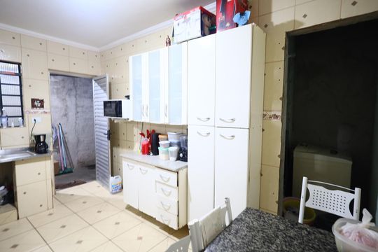 Cozinha de casa à venda com 3 quartos, 75m² em Santo Antônio, Osasco