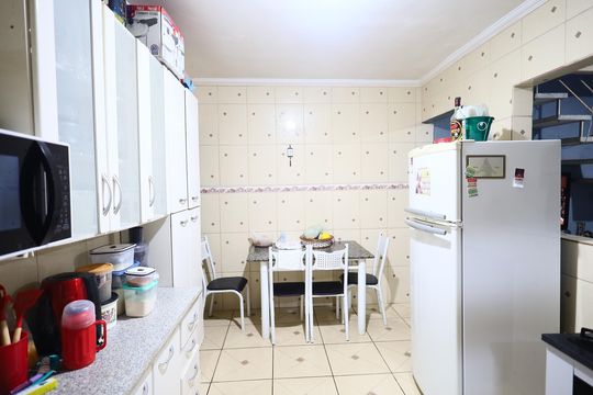 Cozinha de casa à venda com 3 quartos, 75m² em Santo Antônio, Osasco