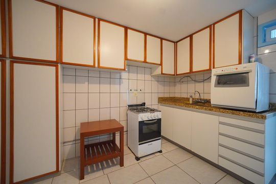 Cozinha  de apartamento para alugar com 2 quartos, 109m² em Centro, Florianópolis