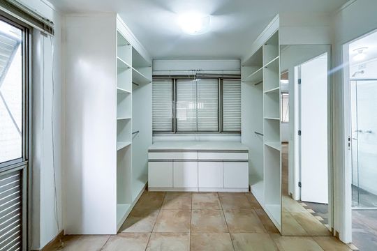 Apartamento para alugar com 2 quartos, 95m² em Cerqueira César, São Paulo