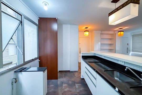 Apartamento para alugar com 2 quartos, 95m² em Cerqueira César, São Paulo