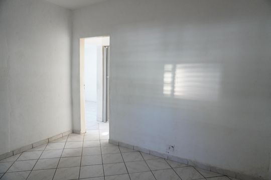 Casa para alugar com 2 quartos, 70m² em Parque Guarani, São Paulo
