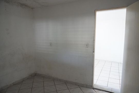 Casa para alugar com 2 quartos, 70m² em Parque Guarani, São Paulo