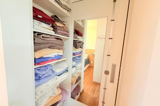 Quarto de apartamento à venda com 1 quarto, 54m² em Jardim das Acacias, São Paulo