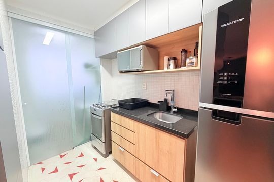 Cozinha de apartamento à venda com 1 quarto, 54m² em Jardim das Acacias, São Paulo