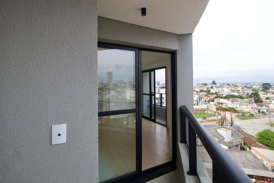Sacada de apartamento à venda com 2 quartos, 47m² em Capão Raso, Curitiba
