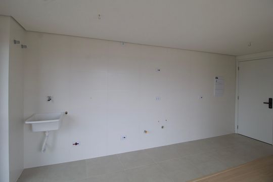 Cozinha de apartamento à venda com 2 quartos, 47m² em Capão Raso, Curitiba