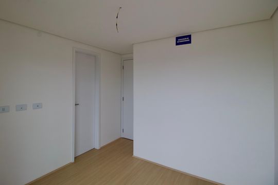 Quarto 1 - Suíte de apartamento à venda com 2 quartos, 50m² em Capão Raso, Curitiba