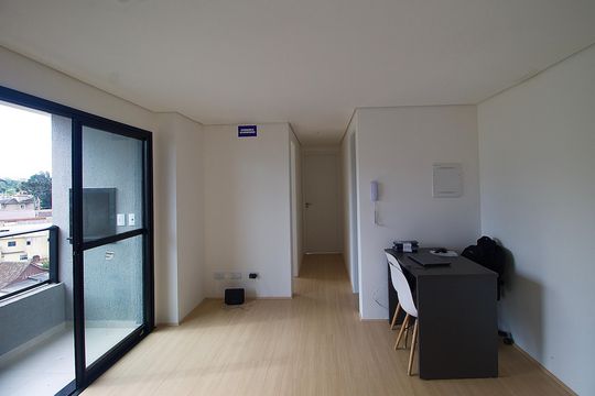 Apartamento à venda com 2 quartos, 50m² em Capão Raso, Curitiba