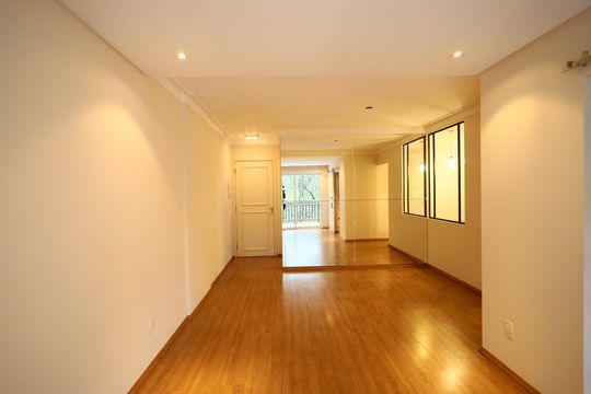 Sala de apartamento à venda com 2 quartos, 90m² em Cidade São Francisco , São Paulo