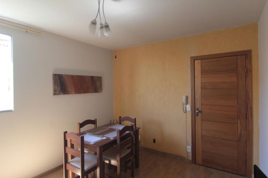 Sala de apartamento para alugar com 2 quartos, 70m² em São Francisco, Belo Horizonte