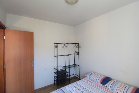 Quarto 2 de apartamento para alugar com 2 quartos, 70m² em São Francisco, Belo Horizonte