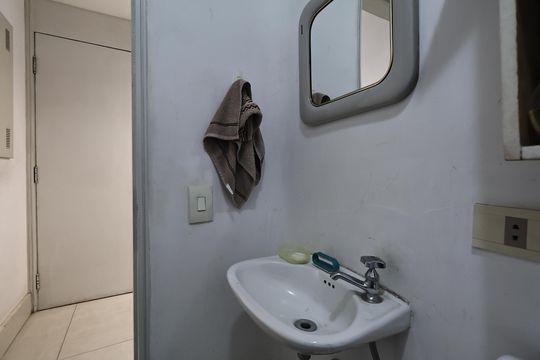 Banheiro de serviço de apartamento para alugar com 3 quartos, 200m² em Jardim, Santo André
