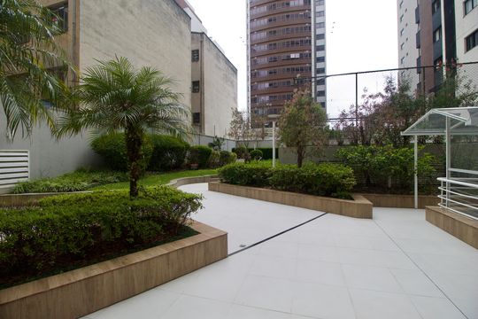Área comum de apartamento à venda com 1 quarto, 52m² em Centro, Curitiba