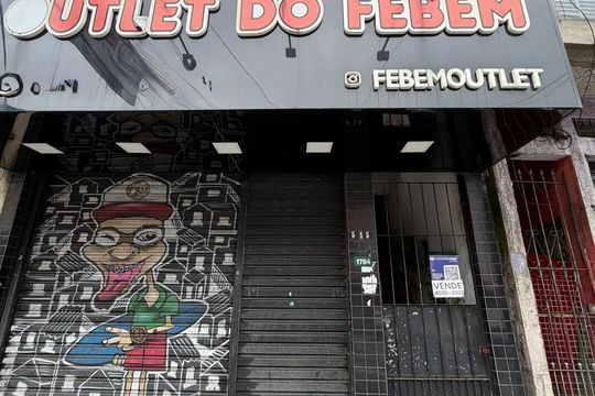 Fachada  de casa à venda com 3 quartos, 65m² em Santa Terezinha, São Bernardo do Campo
