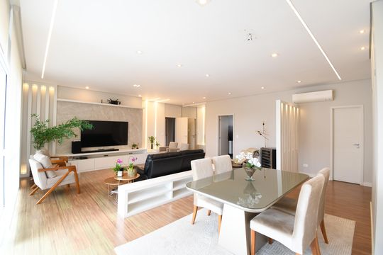 Apartamento para alugar com 4 quartos, 185m² em Mossunguê, Curitiba