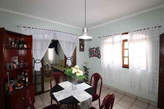 Sala de jantar de casa à venda com 3 quartos, 250m² em Vila Rosaria, São Paulo