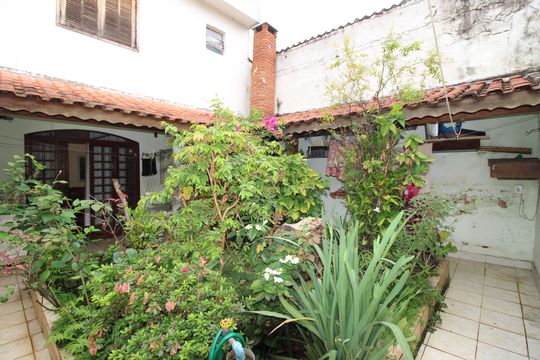 Jardim de casa à venda com 3 quartos, 250m² em Vila Rosaria, São Paulo