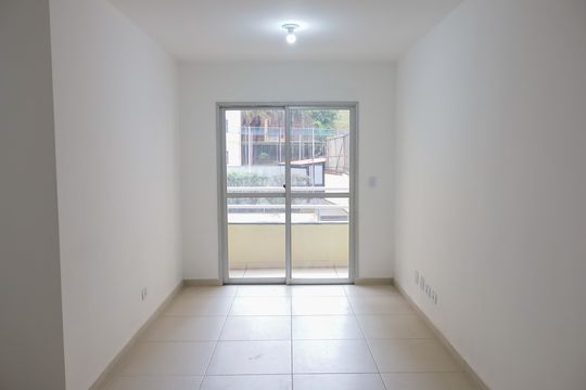 sala de apartamento para alugar com 2 quartos, 62m² em Jaguaribe, Osasco