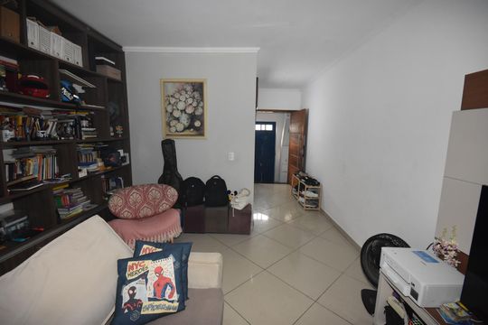 Casa à venda com 2 quartos, 120m² em Vila Rio Branco, Jundiaí