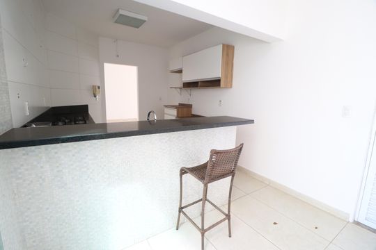 Cozinha de casa para alugar com 3 quartos, 250m² em Cidade Jardim, Uberlândia