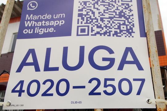 Código de apartamento para alugar com 2 quartos, 105m² em Brás de Pina, Rio de Janeiro