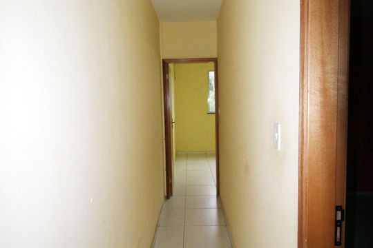 Corredor de apartamento para alugar com 2 quartos, 105m² em Brás de Pina, Rio de Janeiro