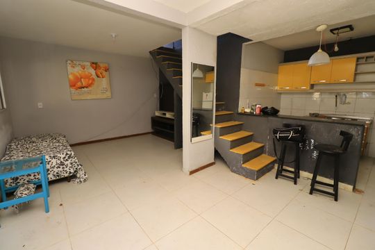 Sala de casa para alugar com 1 quarto, 90m² em Itapuã, Salvador