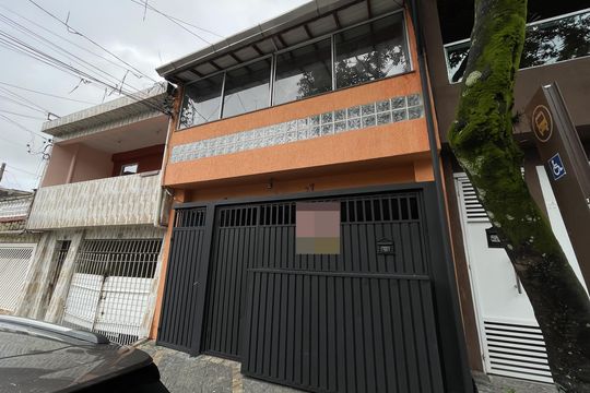 Fachada de casa para alugar com 2 quartos, 60m² em Jardim Danfer, São Paulo