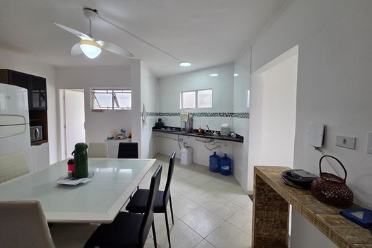 Cozinha de apartamento para alugar com 5 quartos, 410m² em Vila Tupi, Praia Grande