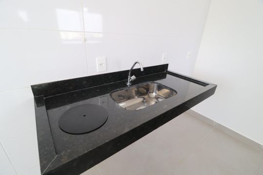 Cozinha de apartamento para alugar com 2 quartos, 60m² em Brasil, Uberlândia