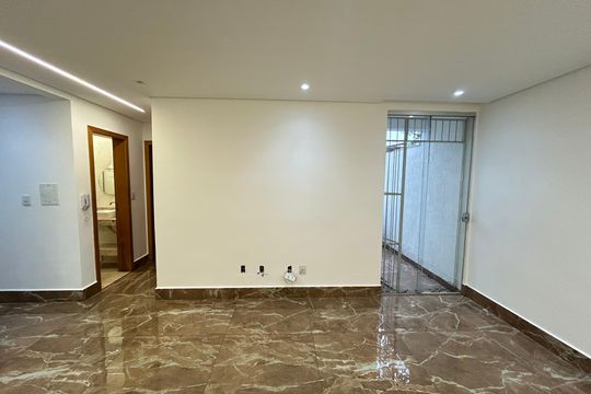 Sala de apartamento à venda com 2 quartos, 130m² em Cabral, Contagem