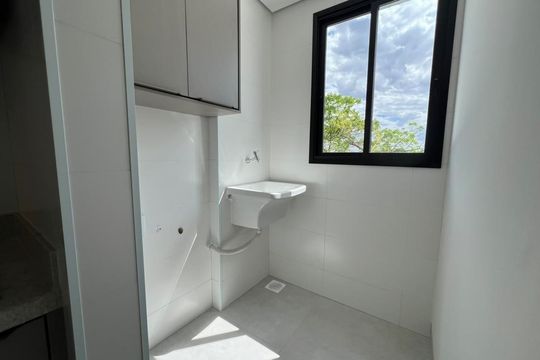 Área de serviço de apartamento para alugar com 2 quartos, 78m² em Patrimônio, Uberlândia
