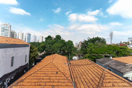 Vista de casa para alugar com 3 quartos, 120m² em Vila Ipojuca, São Paulo