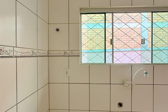 Cozinha de casa para alugar com 3 quartos, 80m² em Serraria, São José