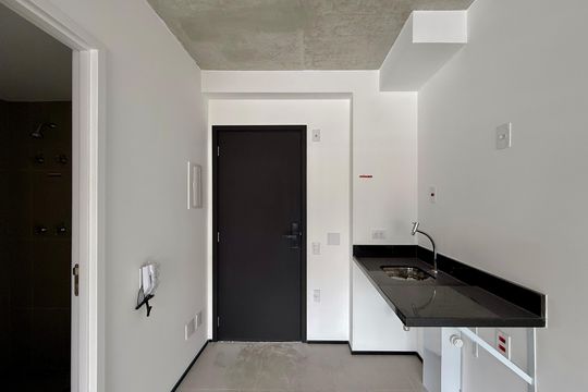 Cozinha  de kitnet/studio à venda com 1 quarto, 23m² em Santo Amaro, São Paulo